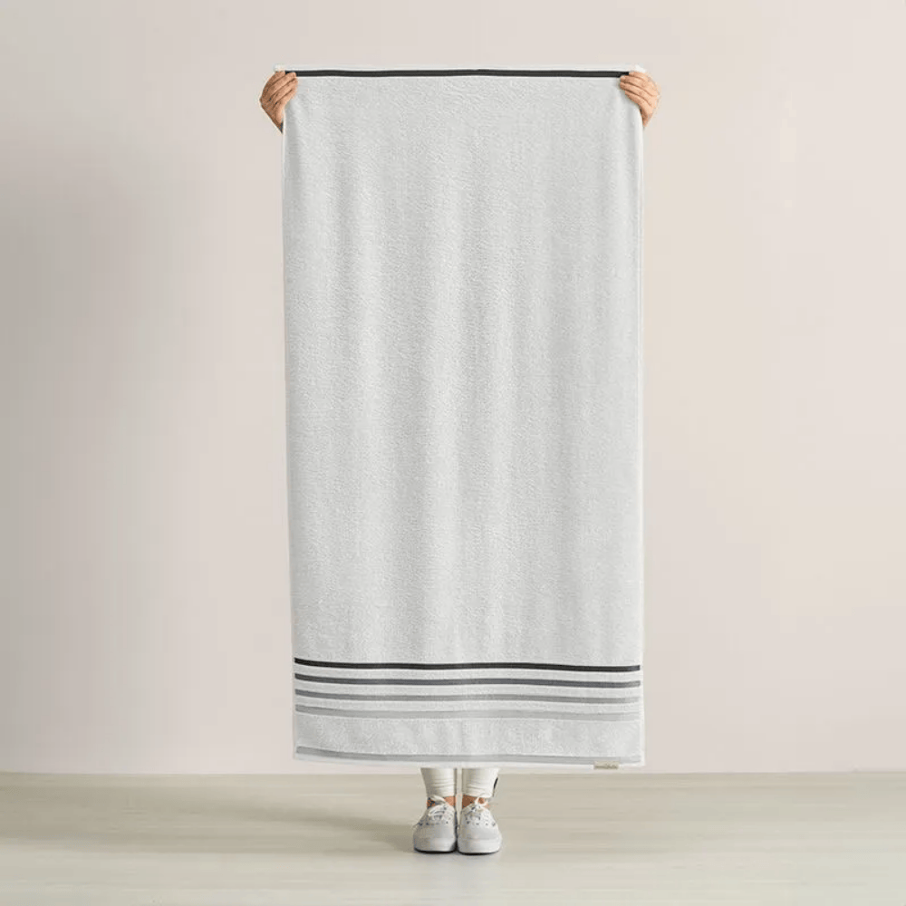 TOALHA DE BANHO FELPUDO LUMINA BRANCO/CINZA – 70CM X 1,40M