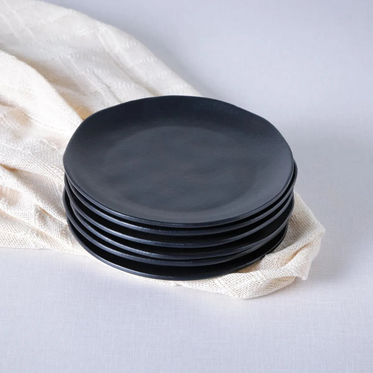 PRATO SOBREMESA ORGANICO PRETO MATTE