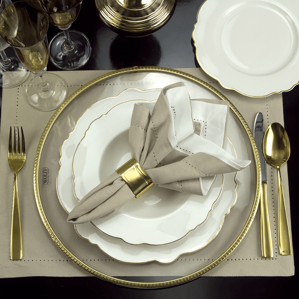 APARELHO DE JANTAR 42 PECAS PORCELANA MALDIVAS BRANCO COM FIO DE OURO