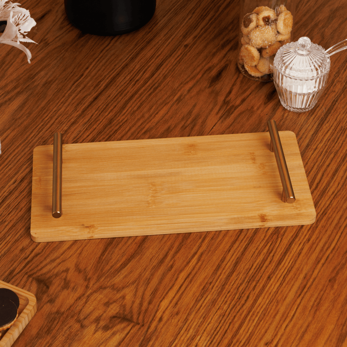 BANDEJA DE BAMBU ALCA DE METAL SEATTLE - 36CM X 17CM