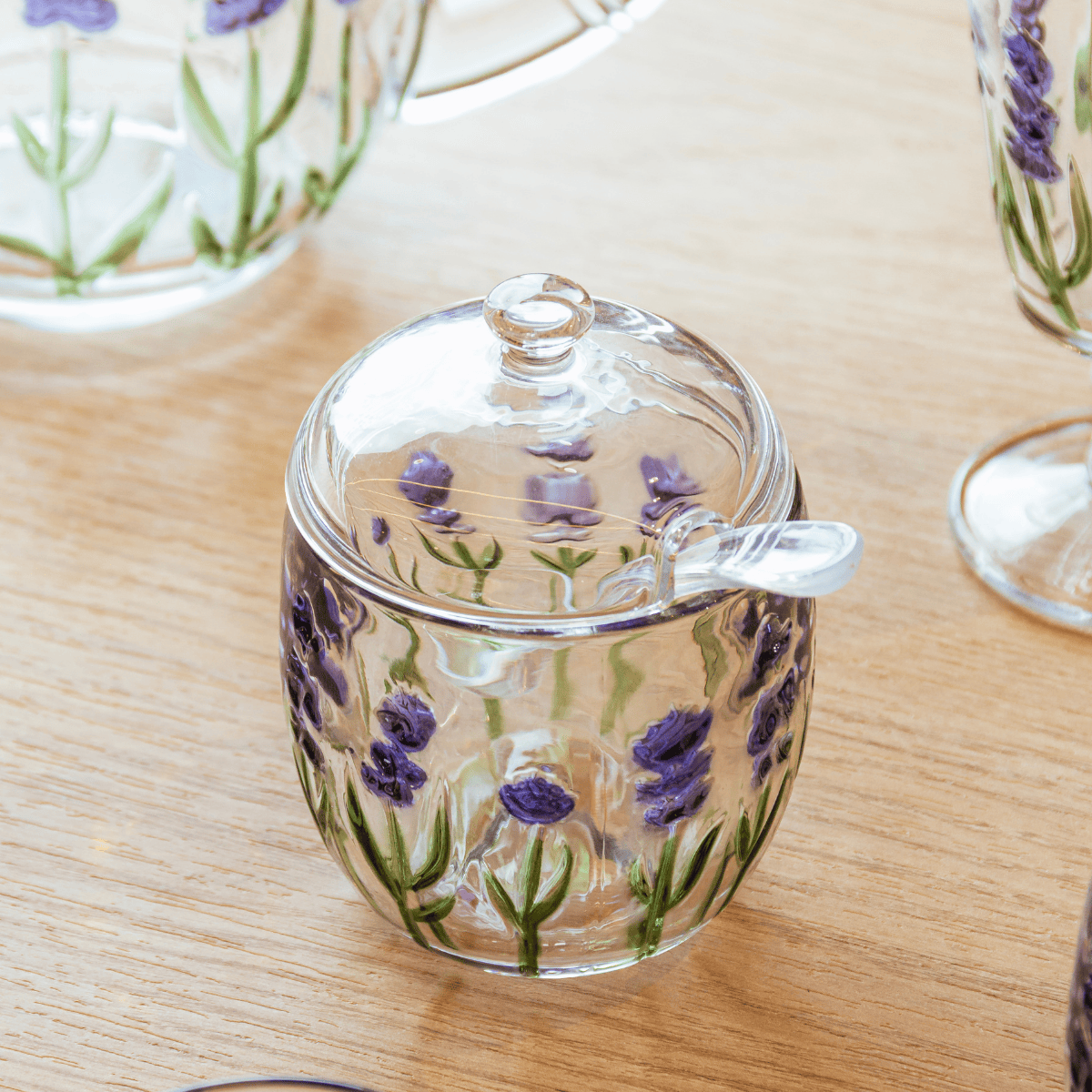 ACUCAREIRO COM COLHER E TAMPA LAVANDA HAND PAINTING CRISTAL