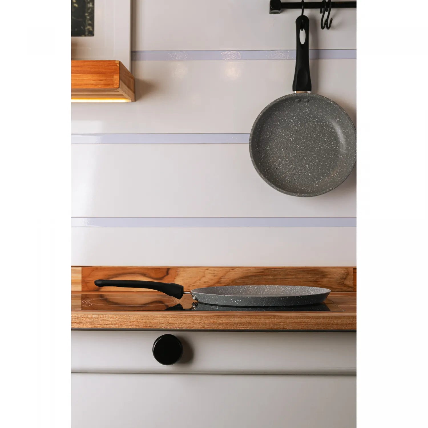 TAPIOQUEIRA DE INDUÇÃO EM ALUMÍNIO COM REVESTIMENTO CERÂMICO GRANILITE CINZA 22CM