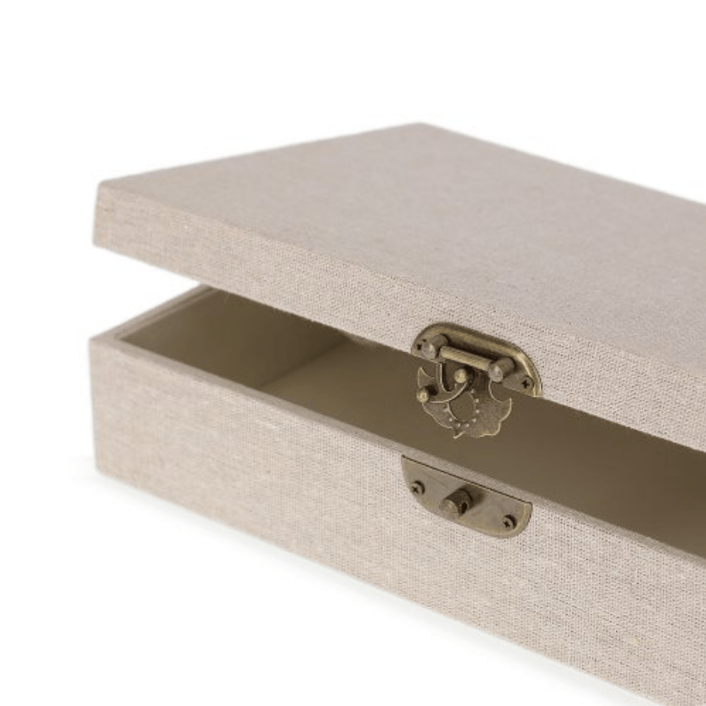 CAIXA EM MDF COM REVESTIMENTO EM LINHO