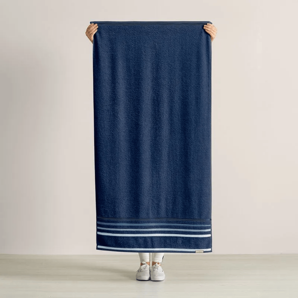 TOALHA DE BANHO FELPUDO LUMINA AZUL MARINHO – 70CM X 1,40M