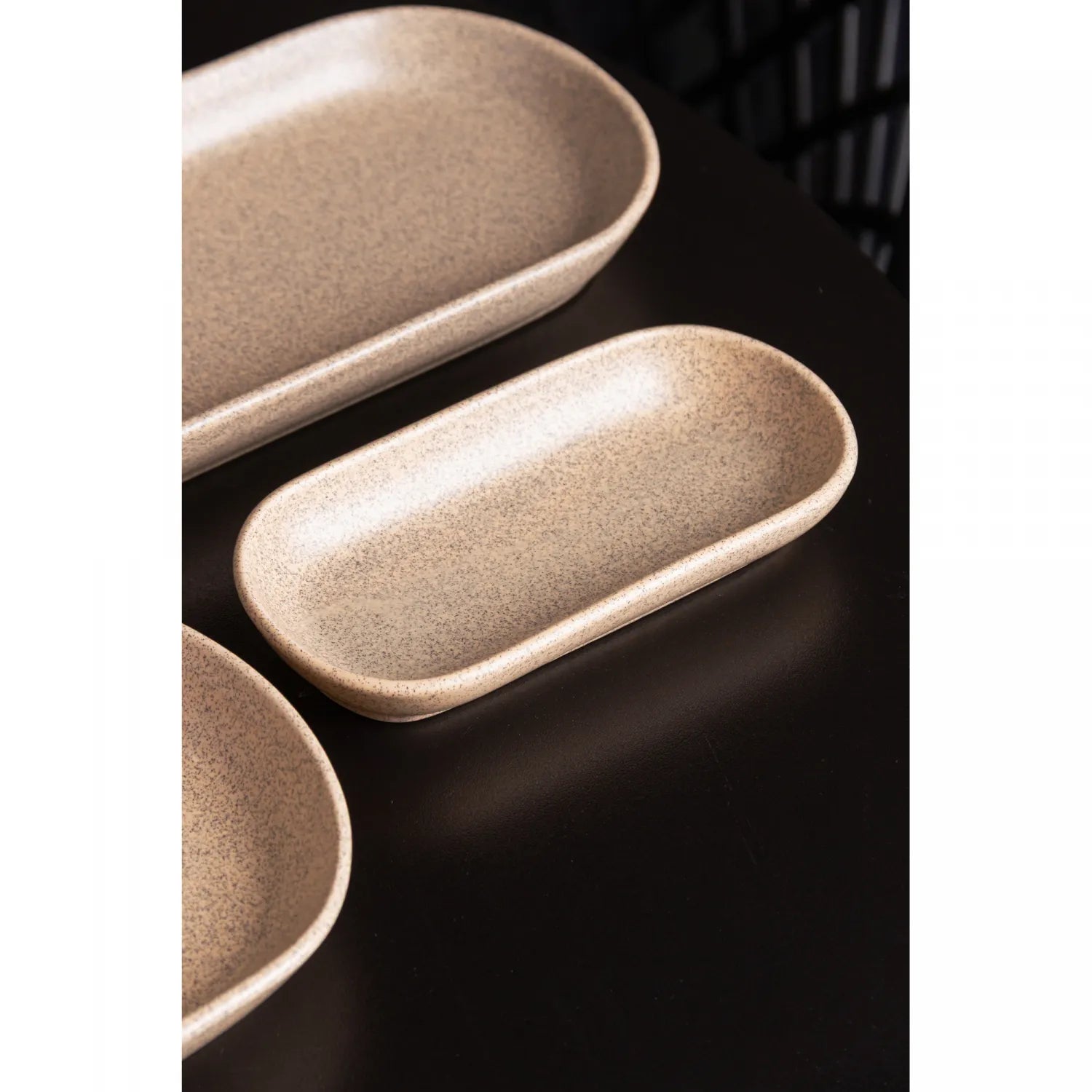 TRAVESSA OVAL DE CERAMICA KOBE CREME 16CM X 8CM X 2,5CM